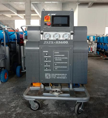 噴涂2.4米航標(biāo)聚脲防腐高壓噴涂機(jī)(圖1) H5600PLC噴涂2.4米航標(biāo)聚脲防腐高壓噴涂機(jī)